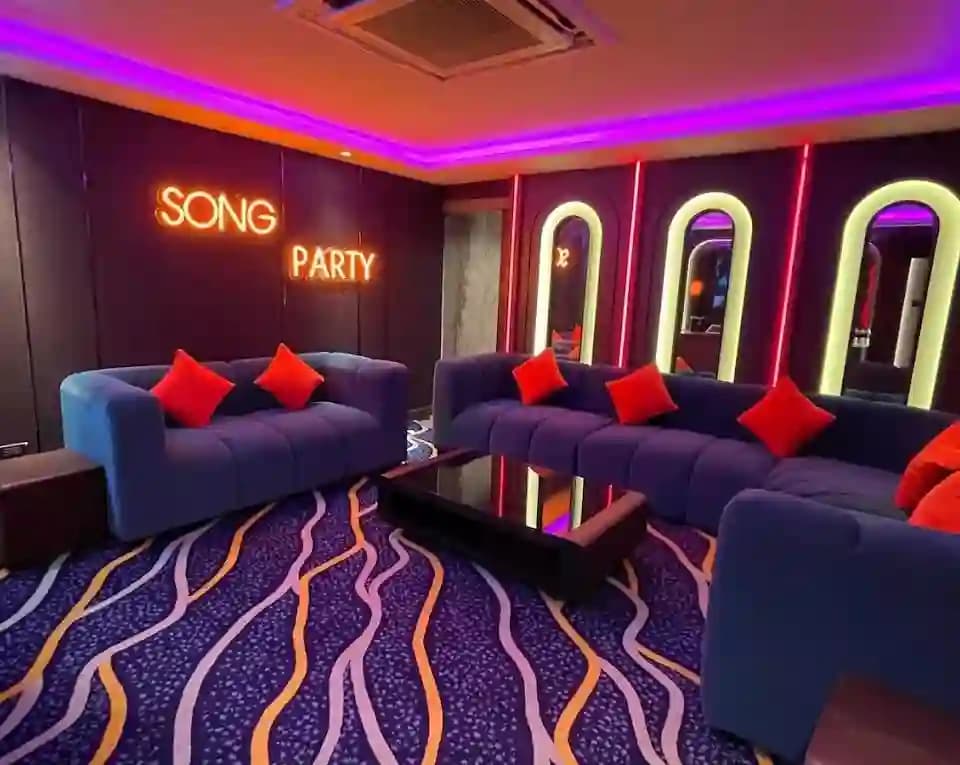 The Photo showing the exterior, interior, staff, and atmosphere of Clubhouse Exclusive club&spa