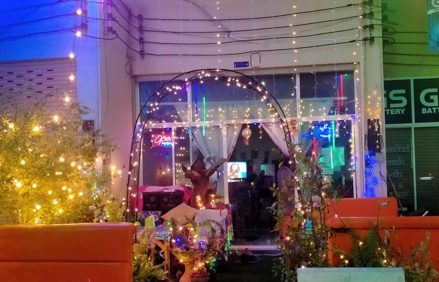The Photo showing the exterior, interior, staff, and atmosphere of ร้านนัดพบคาราโอเกะ No.0