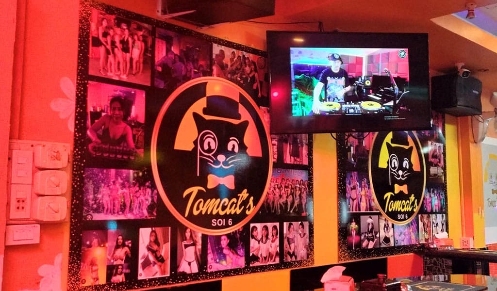 The Photo showing the exterior, interior, staff, and atmosphere of Tomcat's bar soi 6 No.0
